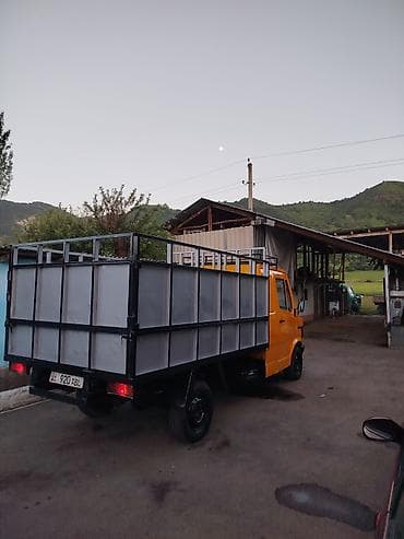 авто по гос номеру: Легкий грузовик, Mercedes-Benz, Стандарт — 6