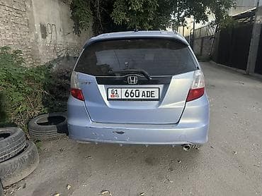 Honda Fit: 2009 г., 1.5 л, Автомат, Бензин, Хэтчбэк — 3