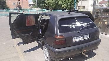 Продажа авто: Volkswagen Golf: 1995 г., 2 л, Механика, Бензин, Хэтчбэк — 1