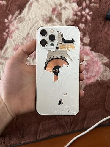 планшет поко: IPhone 12 Pro Max — 1