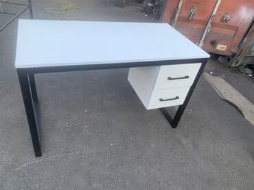 стол рабочий офисный: Стол с тумбочкой 
Офисный стол с тумбой — 1
