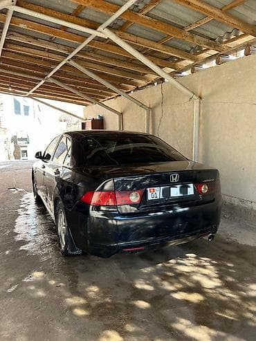 овал: Honda Accord: 2004 г., 2 л, Автомат, Бензин, Седан — 2
