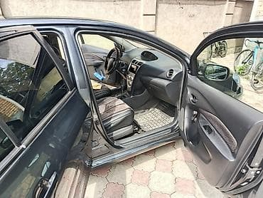 Toyota Belta: 2007 г., 1.6 л, Автомат, Бензин, Седан — 10