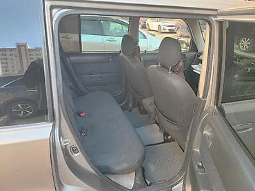 внедорожник мини: Продается компактный городской хэтчбек квадратного дизайна (правый — 3