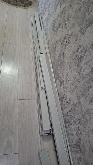 Пластиковый, Б/у, цвет - Серый