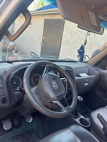 sprinter 4x4: Легкий грузовик, Hyundai, Стандарт — 3