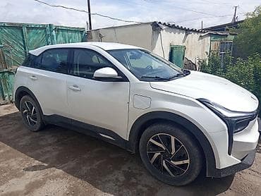 морда на рекс: Roewe : 2022 г., Электромобиль, Кроссовер — 1