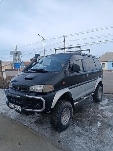 e6 3: Mitsubishi Delica: 1994 г., 2.8 л, Автомат, Дизель, Минивэн — 1