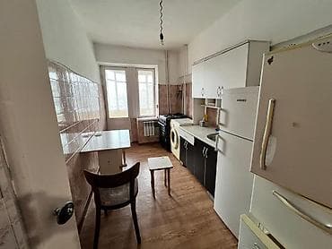 трёх: 3 комнаты, 65 м², 2 этаж, Старый ремонт — 3