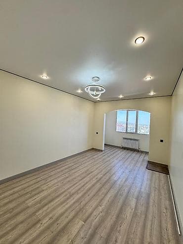 фламинго: 3 комнаты, 90 м², 106 серия улучшенная, 8 этаж, Евроремонт — 1