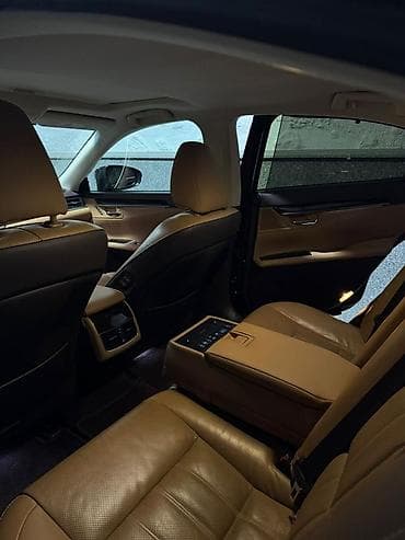 губа на легаси: Lexus ES: 2017 г., 2.5 л, Вариатор, Гибрид, Седан — 8