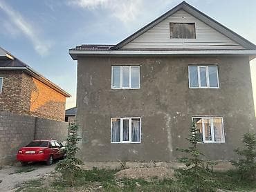 Тихом и благополучном районе. Дом построен из жженого кирпича, воденой