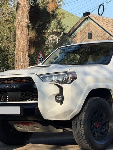 4ранер: Toyota 4Runner: 2022 г., 4 л, Автомат, Бензин, Внедорожник — 7