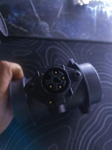 датчик массового расхода воздуха: ДМРВ Bosch (датчик массового расхода воздуха) с корпусом воздушного — 6