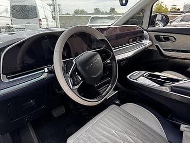 ван плюс 15: LDV : 2024 г., 2 л, Автомат, Бензин, Минивэн — 3