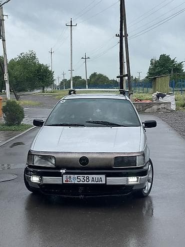 Volkswagen: Volkswagen Passat: 1988 г., 1.8 л, Механика, Бензин, Седан — 3