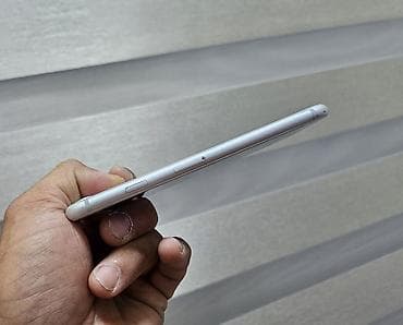 Техника и электроника: IPhone 8, Б/у, 64 ГБ, Серебристый, Чехол, 100 % — 2