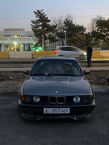 kingbeats k3: BMW 5 series: 1993 г., 2 л, Бензин, Седан — 3