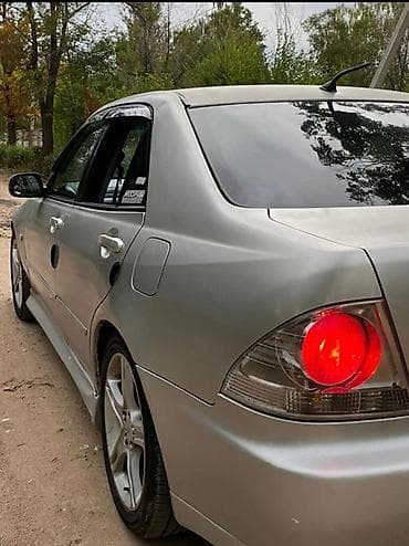 тайета пикник: Toyota Altezza: 2001 г., 2 л, Автомат, Бензин, Седан — 4