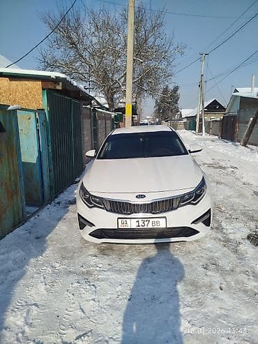 Аренда KIA Optima, седан, белый цвет, актуальная рестайлинговая