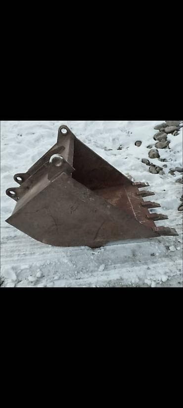 Ковш для экскаватора - Тип: землеройный ковш с зубьями - Кромка