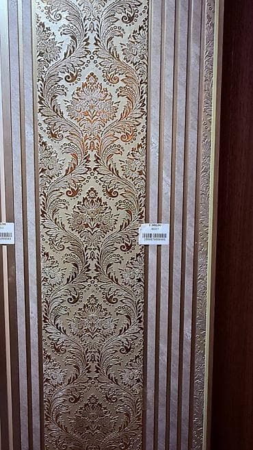 Декоративная 3D‑панель для стен с барочным орнаментом и продольными