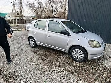 тайота в: Toyota Yaris: 2000 г., 1.3 л, Автомат, Бензин, Хэтчбэк — 3