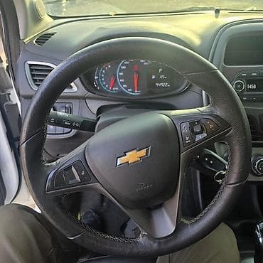 Транспорт: Chevrolet Spark: 2021 г., 1 л, Автомат, Бензин, Хэтчбэк — 3