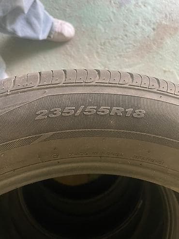 mersedes e320: Комплект летних шин 235/55 R18 - Размер: 235/55 R18 (на боковине — 2