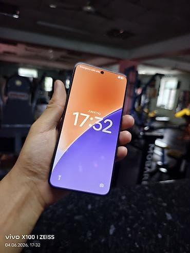 сяоми машина: Xiaomi, 15, Б/у, 256 ГБ, цвет - Серый, 2 SIM — 3