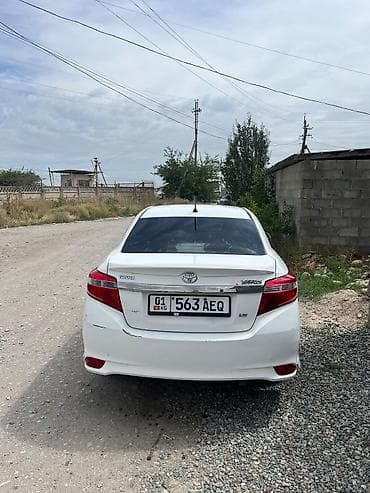 саната жолтый: Toyota Yaris: 2014 г., 1.5 л, Бензин, Седан — 4