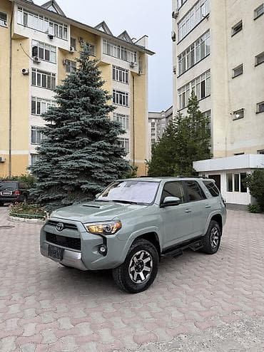 авто ли: Toyota 4Runner: 2023 г., 4 л, Автомат, Бензин, Внедорожник — 3