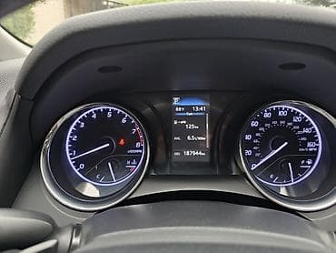 электро машине: Toyota Camry: 2019 г., 2.5 л, Автомат, Бензин, Седан — 10
