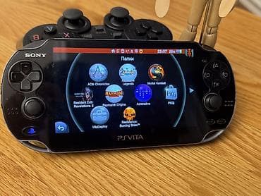 куплю старые книги: Ps vita ⛔️Минусы Есть только царапины ✅Плюсы 1.хорошо держит — 2