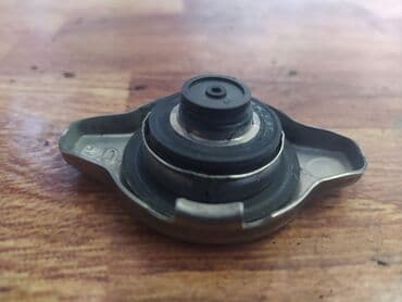 купить крышку расширительного бачка: Крышка радиатора Toyota,Nissan, Mitsubishi Крышка радиатора Тойота — 3