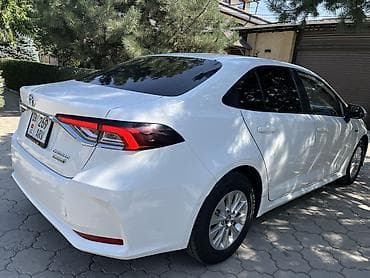 Продажа авто: Toyota Corolla: 2019 г., 1.8 л, Вариатор, Гибрид, Седан — 4