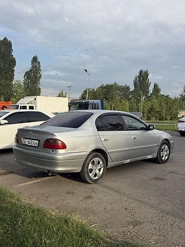 Продажа авто: Toyota Avensis: 2002 г., 1.6 л, Механика, Бензин, Седан — 4