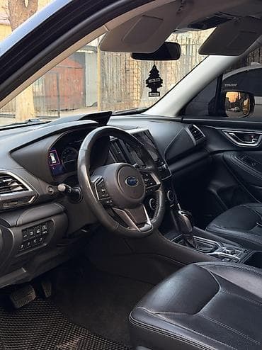 продаю срочно нужны деньги: Subaru Forester: 2022 г., 2.5 л, Бензин — 9