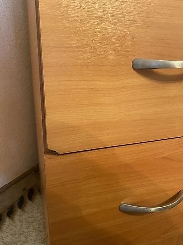 дван кресло: Кресло с деревянным каркасом и подлокотниками, сиденье и спинка — 5