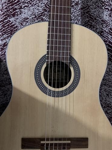 Гитары: Классическая шестиструнная гитара (нейлон) - Формат: классическая — 5