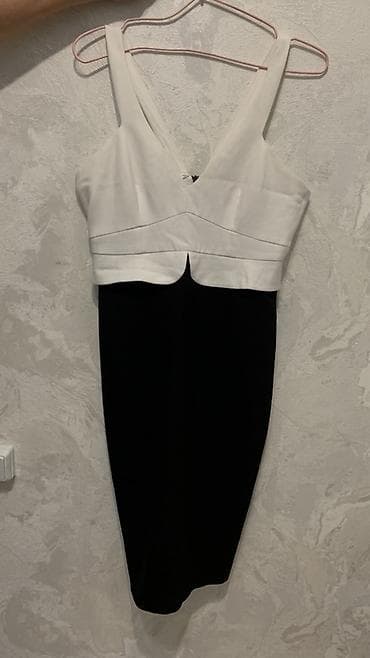 платье mango: Платье-футляр Mango - Верх: белый лиф с V-образным вырезом и — 1