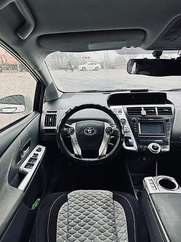 bmw e90: Toyota Prius: 2013 г., 1.8 л, Типтроник, Гибрид, Универсал — 8