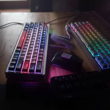 Клавиатура, Logitech, Механическая, Проводное подключение, Размер: 65%