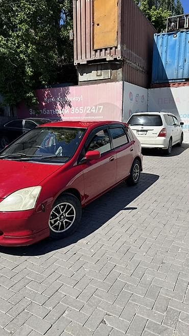 Honda: Honda Civic: 2002 г., 1.5 л, Вариатор, Бензин, Хэтчбэк — 4