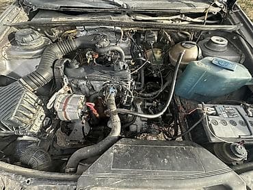 Volkswagen Passat: 1990 г., 1.8 л, Кол менен иштөөчү, Бензин, Седан — 9