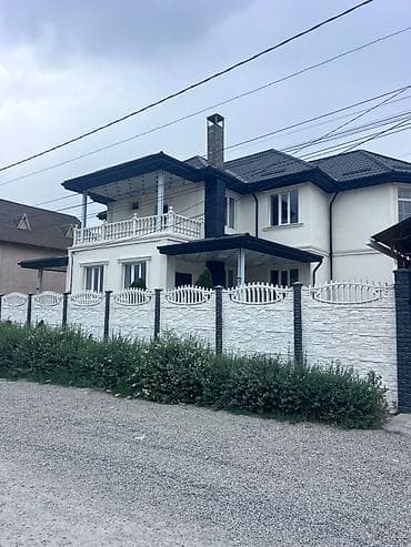 узакова аида: 🏡 Срочно продается 3-уровневый особняк по улице Он-Арча! ✨ Просторный — 1