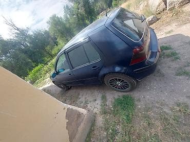 Продажа авто: Volkswagen Golf: 2000 г., 1.4 л, Механика, Бензин, Хэтчбэк — 2
