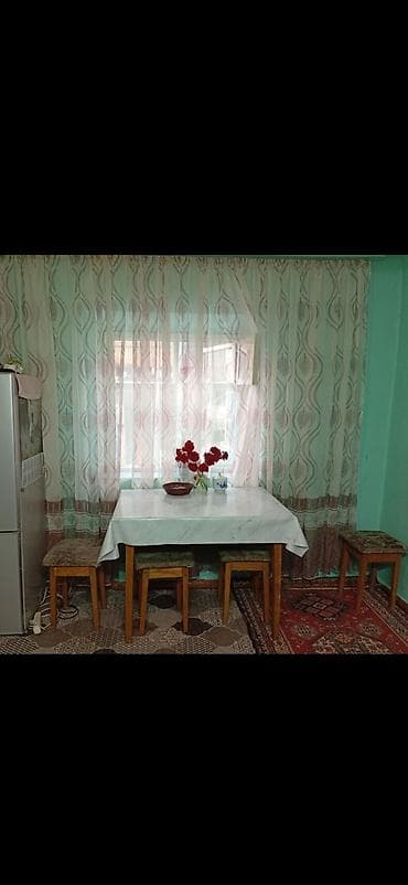 поодаю дом: 70 м², 4 комнаты, Забор, огорожен — 4