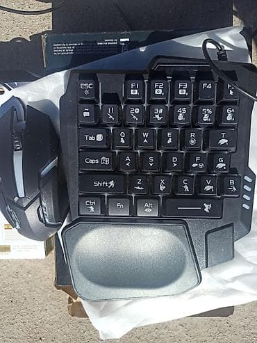 мышь apple: Клавиатура, Проводное подключение — 1