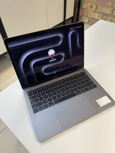 macbook pro 2010: Ноутбук, Apple, Б/у, Для несложных задач — 1